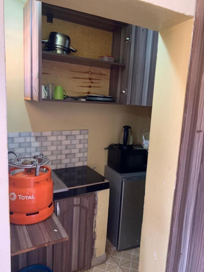 Lark Suites -Bukoto Кампала Екстериор снимка