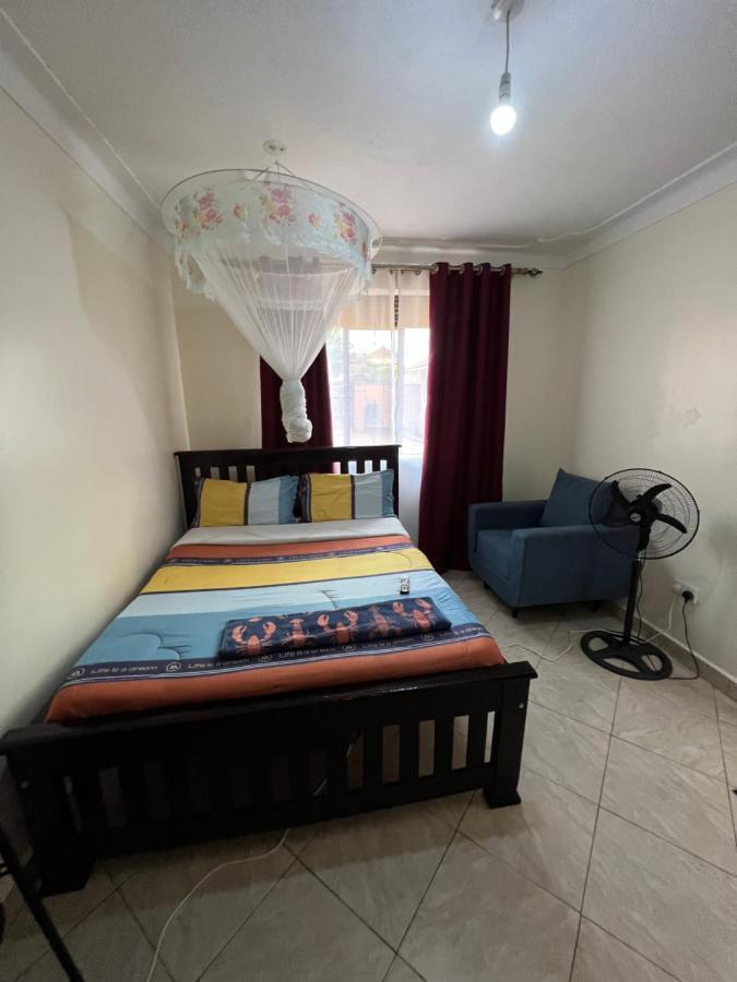 Lark Suites -Bukoto Кампала Екстериор снимка